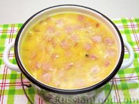 Сырный суп с копчёными колбасками, картофелем и рисом